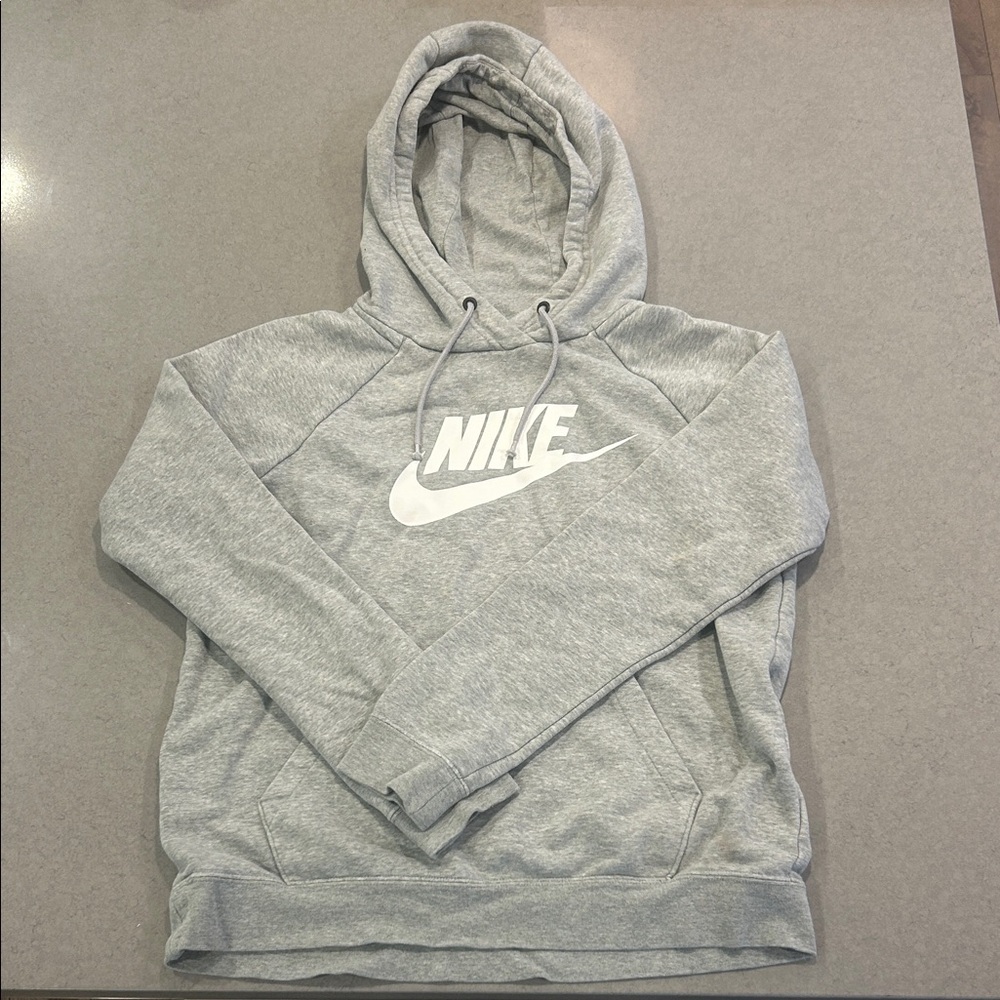 Nike Men's Gray Pullover Hoodie with White Logo